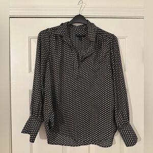 Banana Republic Black and White Patterned Blouse with draped sleeves